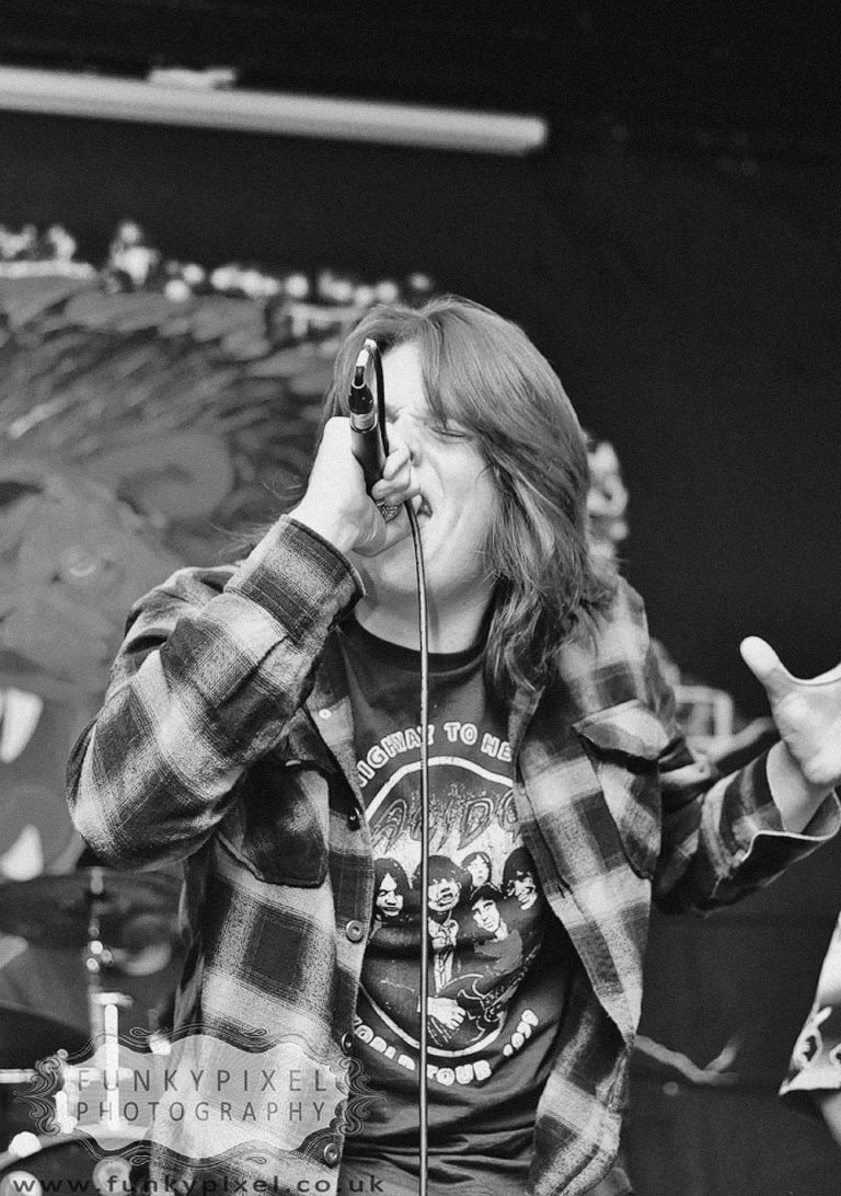 Shatterpoint at the Red Lion { Funky Pixel Photography Kent }