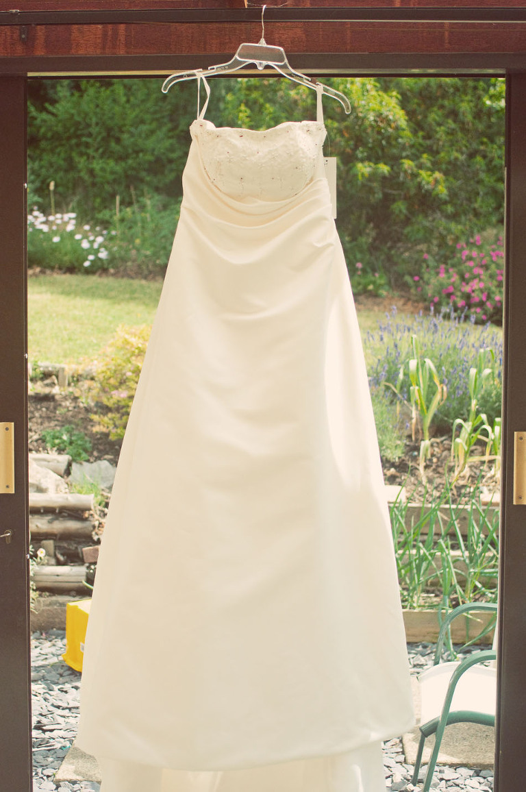 Jo and Alex { Stunning Wedding Photography Rochester - Frindsbury Church, Kent }