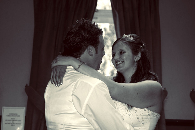 Jo and Alex { Stunning Wedding Photography Rochester - Frindsbury Church, Kent }