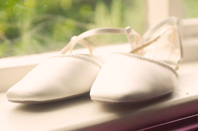 Jo and Alex { Stunning Wedding Photography Rochester - Frindsbury Church, Kent }
