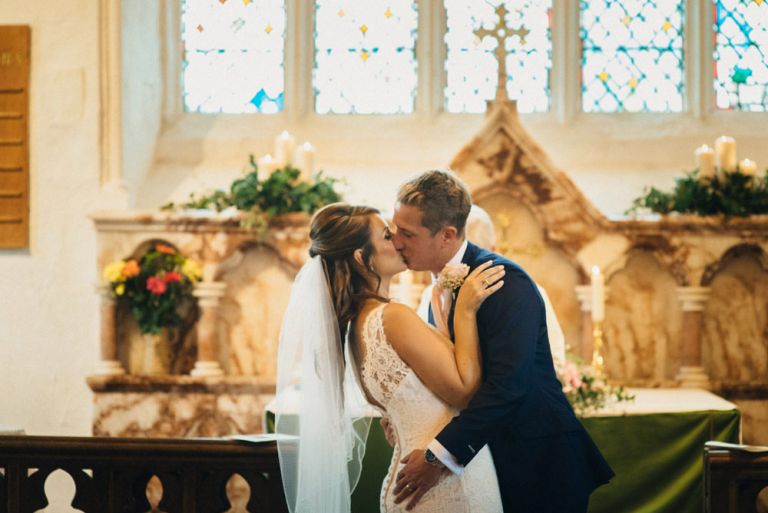 A summer wedding at Nurstead Court in kent