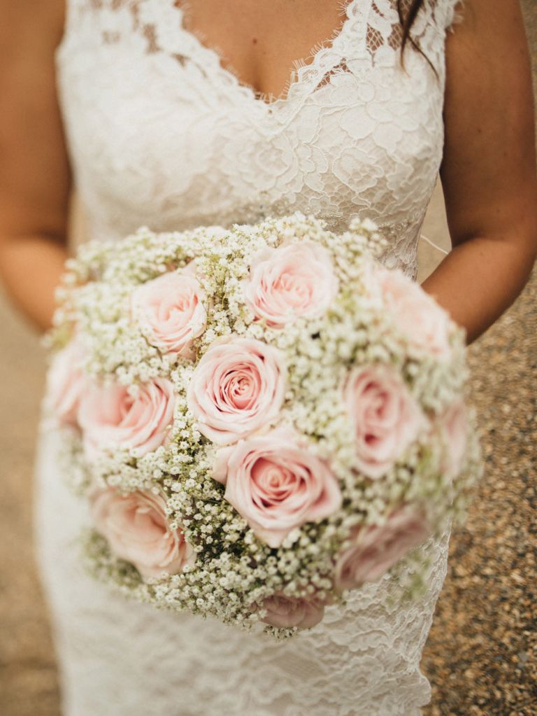 A summer wedding at Nurstead Court in kent