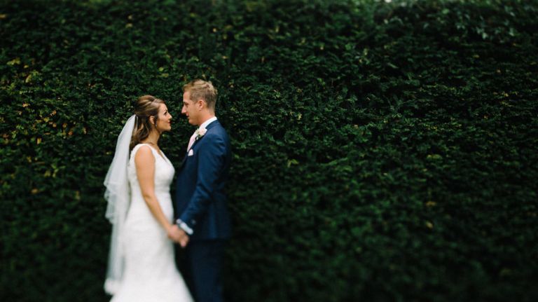 A summer wedding at Nurstead Court in kent