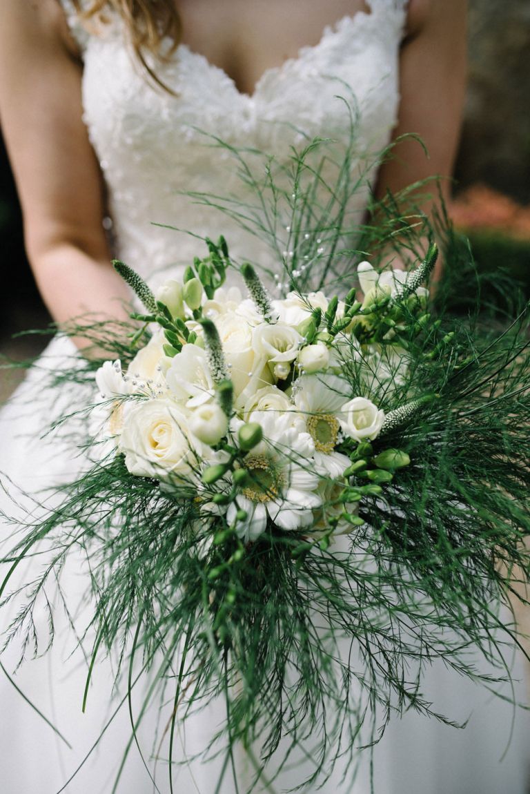 A beautiful summer wedding at the knowle country house kent