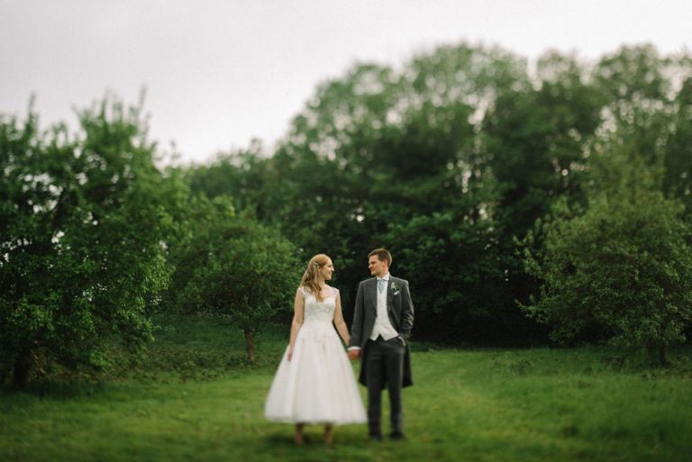 A beautiful summer wedding at the knowle country house kent