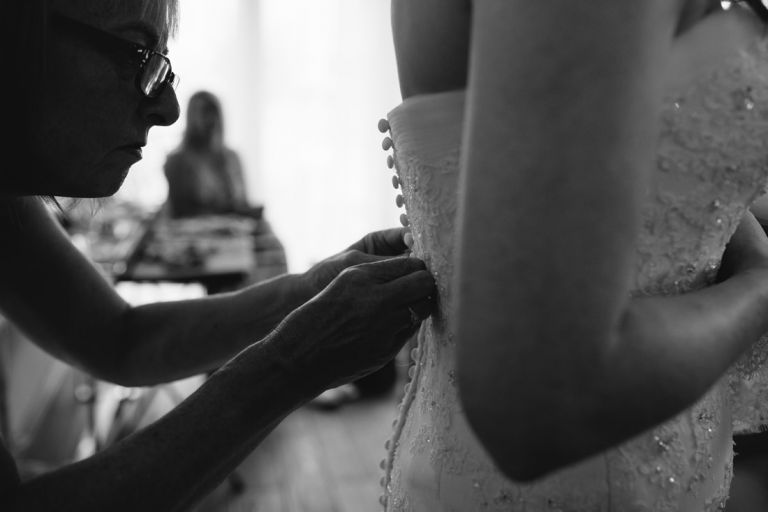 cooling castle barn wedding photos